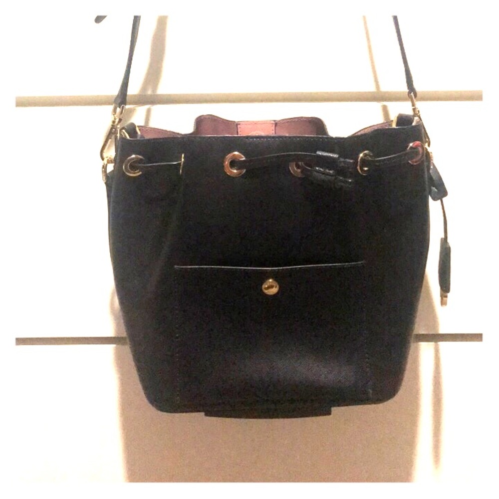 Michael Kors Bucket Bag